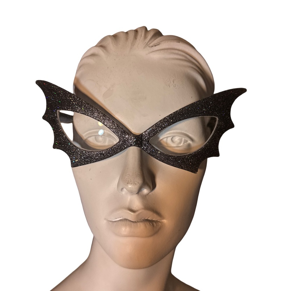 Dr Peepers Woman Cat/ bat eye fashion glasses /Elegant Black Glitter Batwing